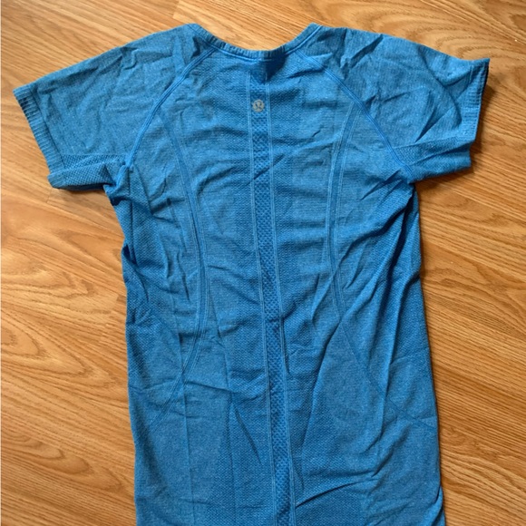 Swiftly tech t-shirt - Picture 2 of 2